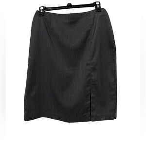 New York & Company Grey Pencil Skirt (Size 6)